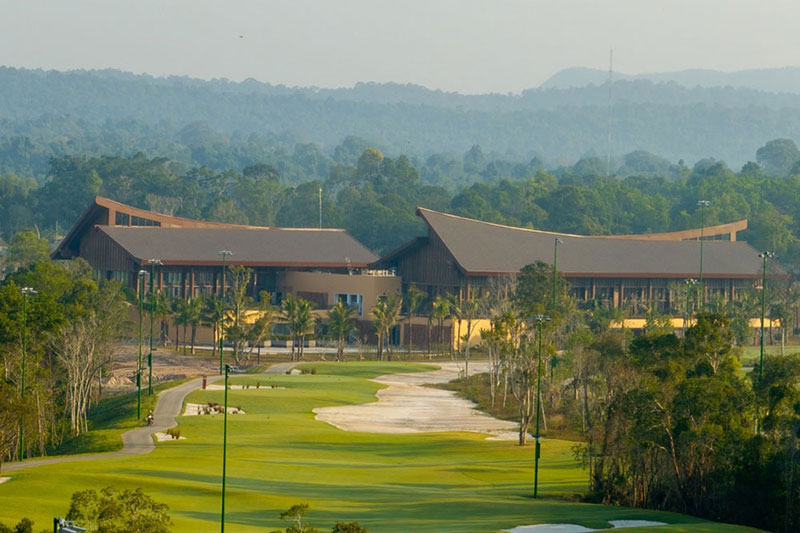 Eschuri Vung Bau Golf Resort